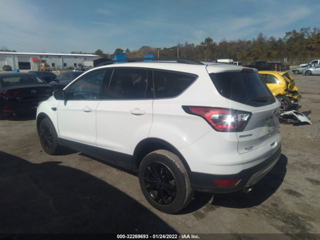 Photo 2 VIN: 1FMCU9G96JUB62733 - FORD ESCAPE 