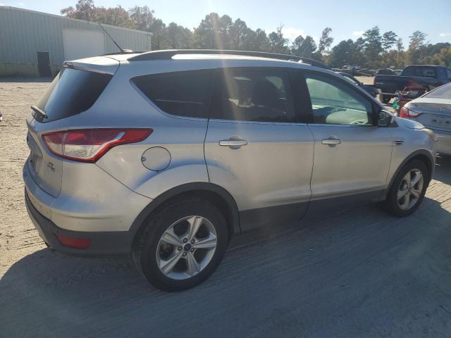 Photo 2 VIN: 1FMCU9G97EUD84090 - FORD ESCAPE SE 