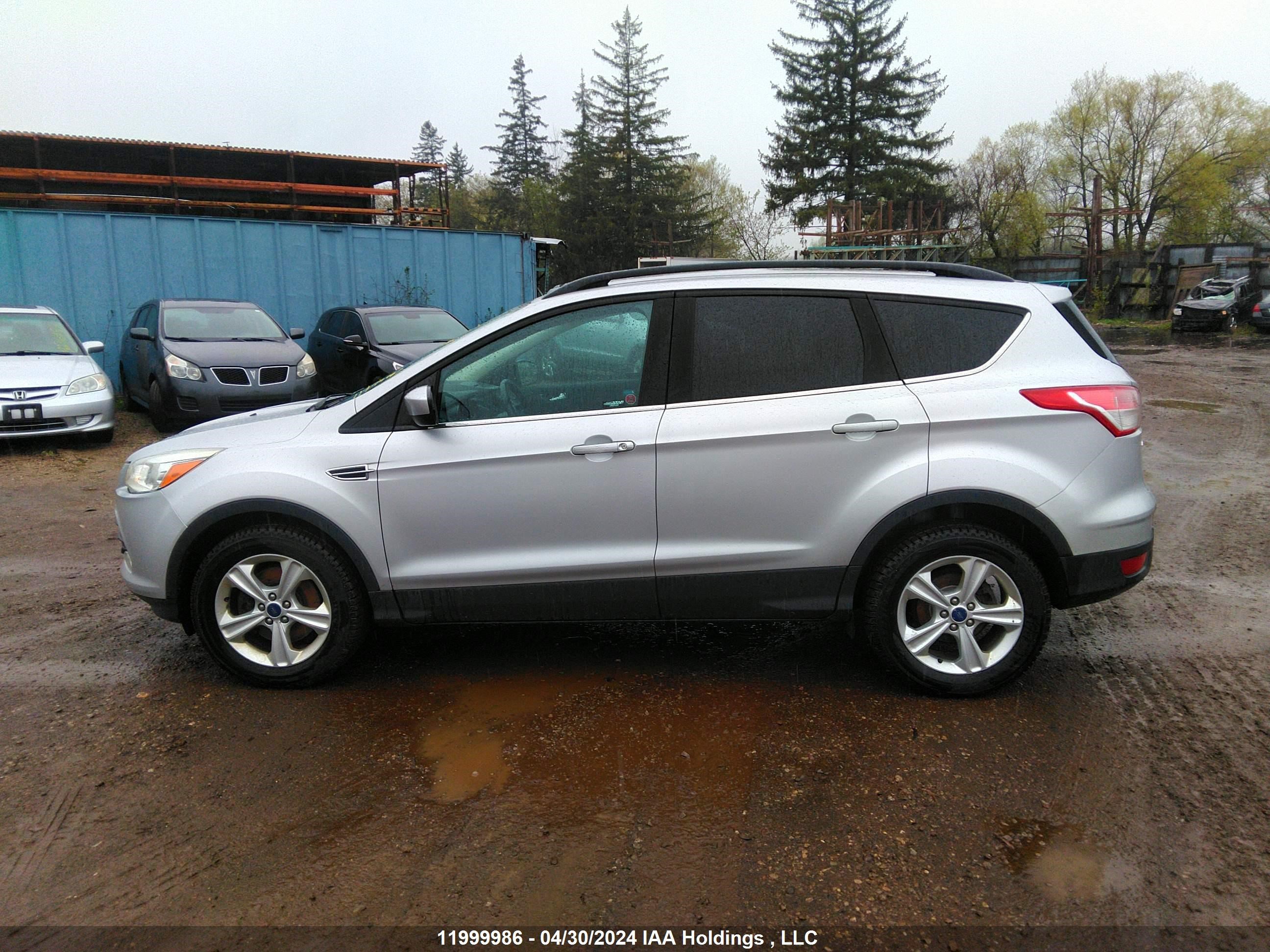 Photo 13 VIN: 1FMCU9G98EUA95462 - FORD ESCAPE 