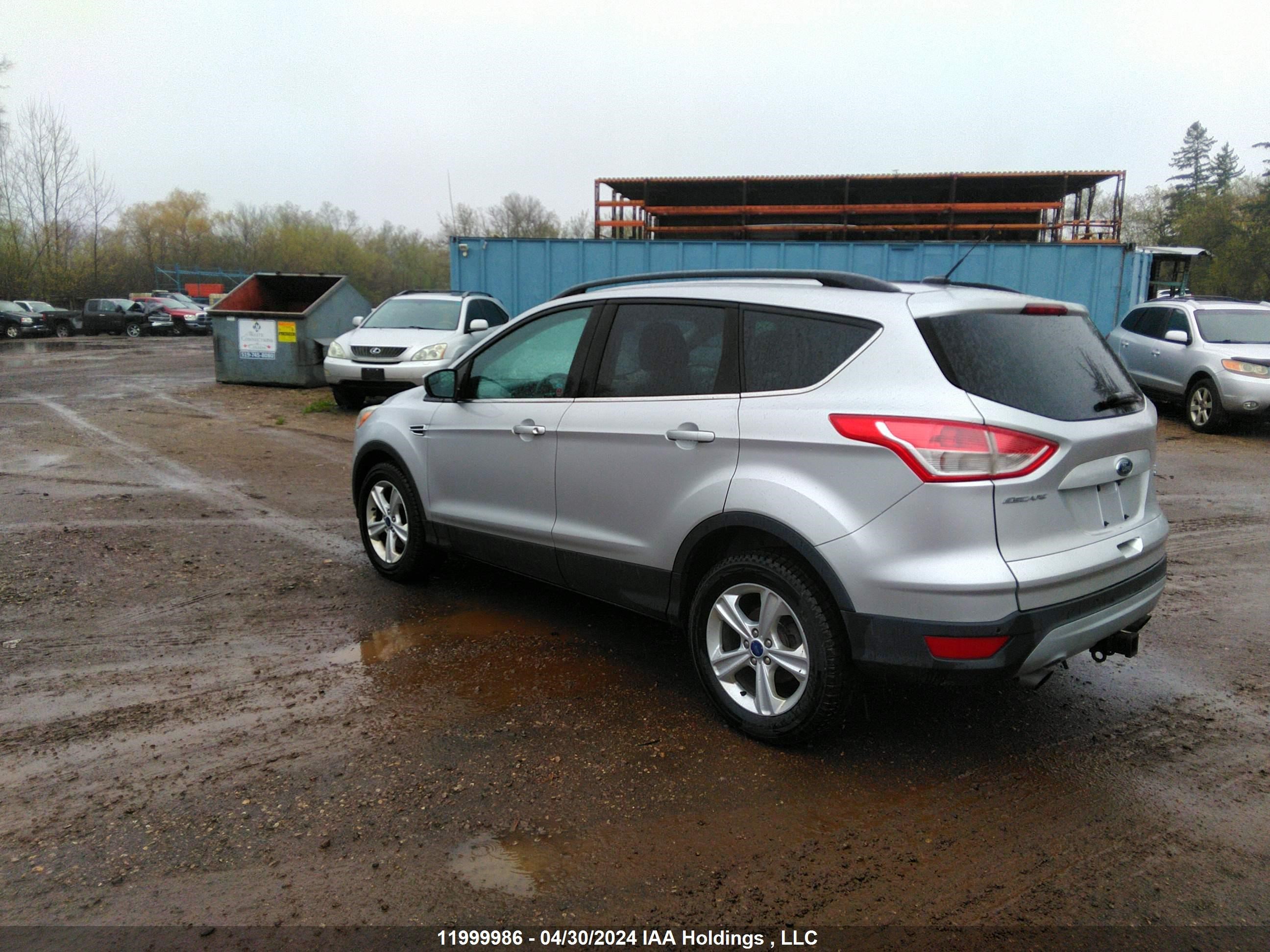 Photo 2 VIN: 1FMCU9G98EUA95462 - FORD ESCAPE 