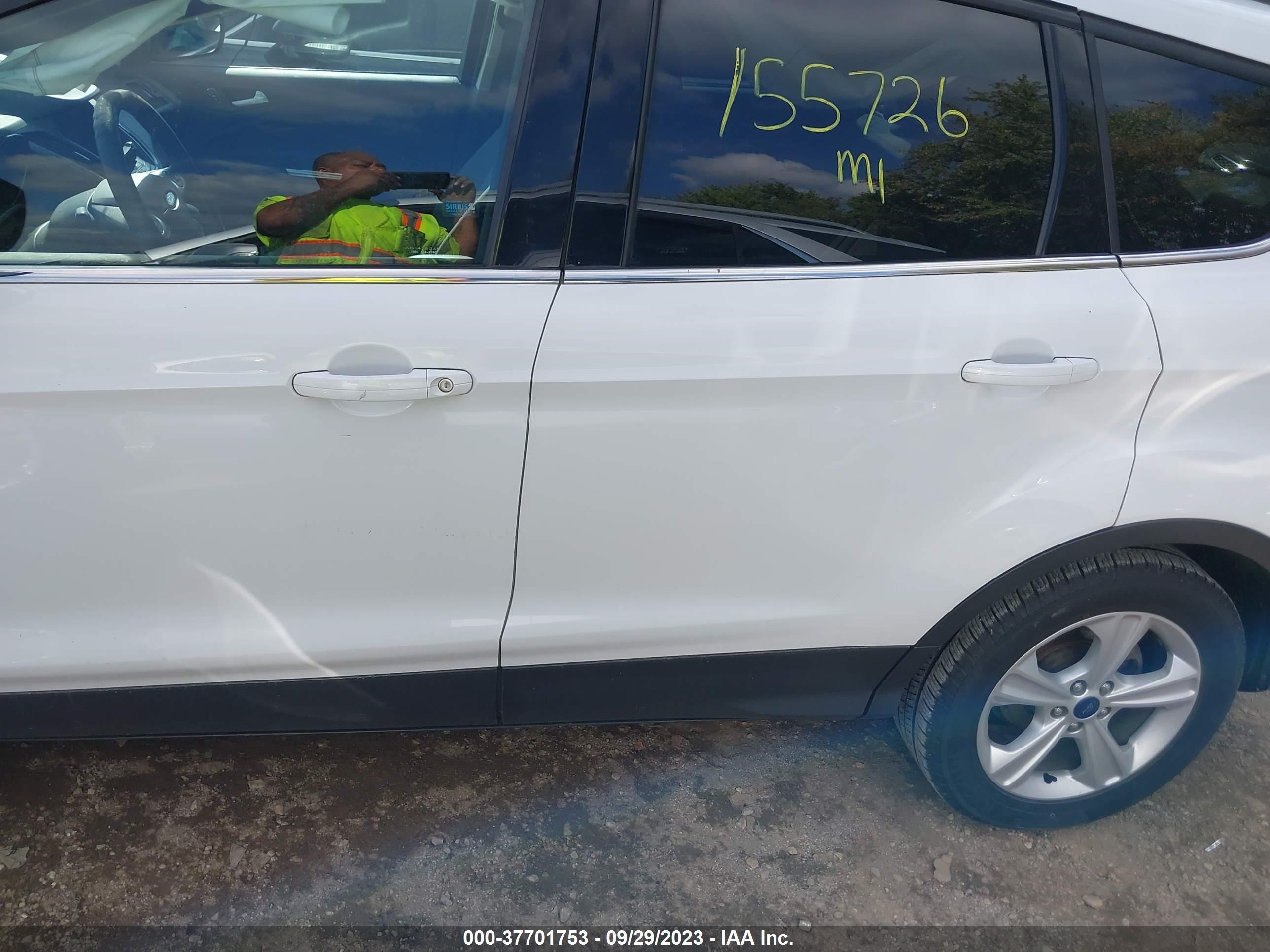 Photo 12 VIN: 1FMCU9G98EUD26425 - FORD ESCAPE 