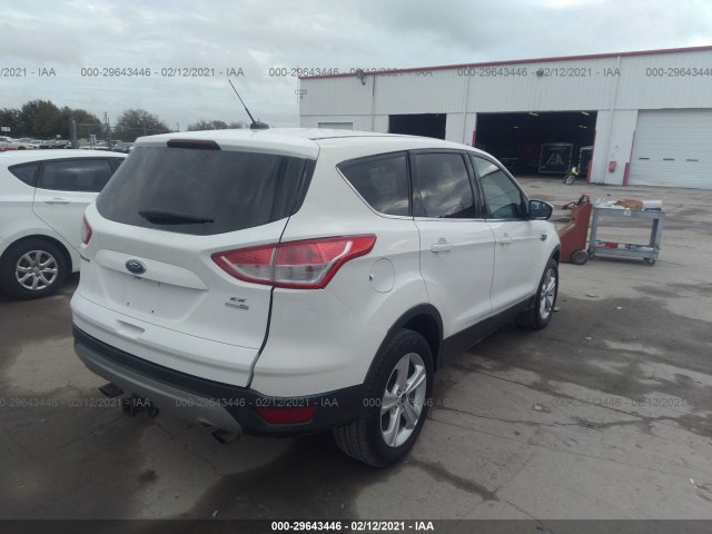 Photo 3 VIN: 1FMCU9G98FUA81157 - FORD ESCAPE 