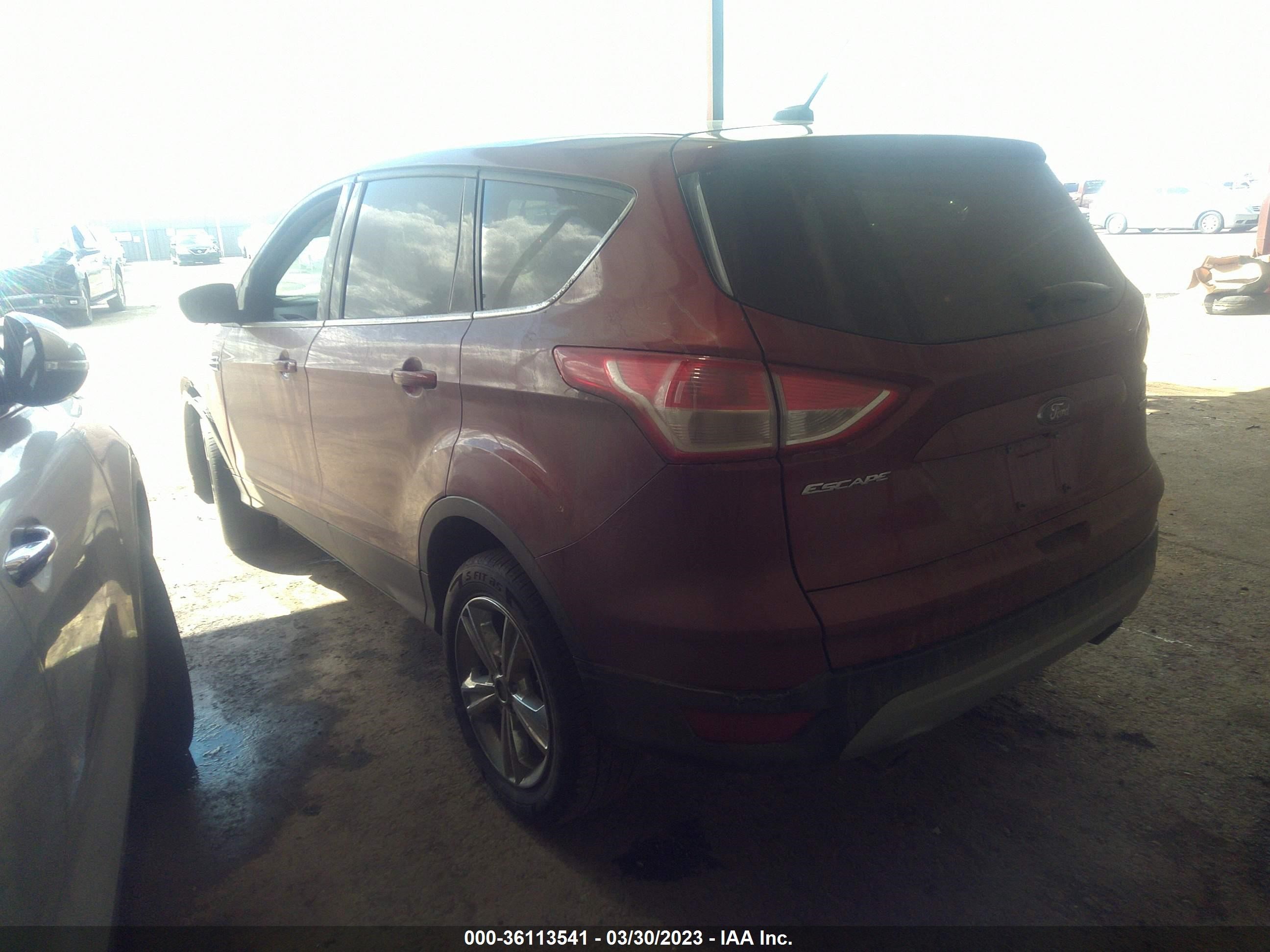 Photo 2 VIN: 1FMCU9G98GUC45475 - FORD ESCAPE 