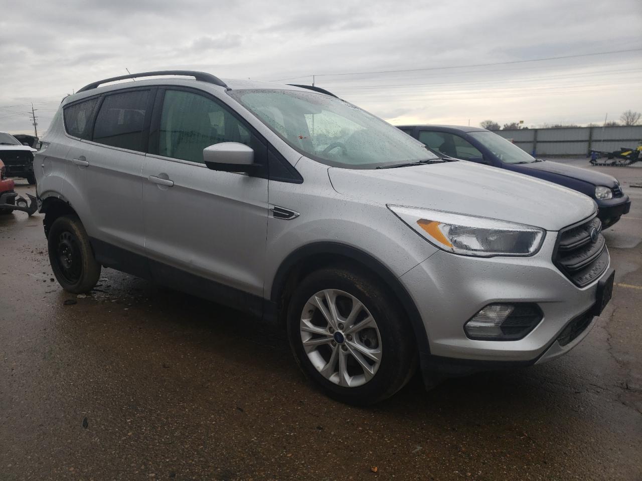 Photo 4 VIN: 1FMCU9G98JUC50165 - FORD ESCAPE 