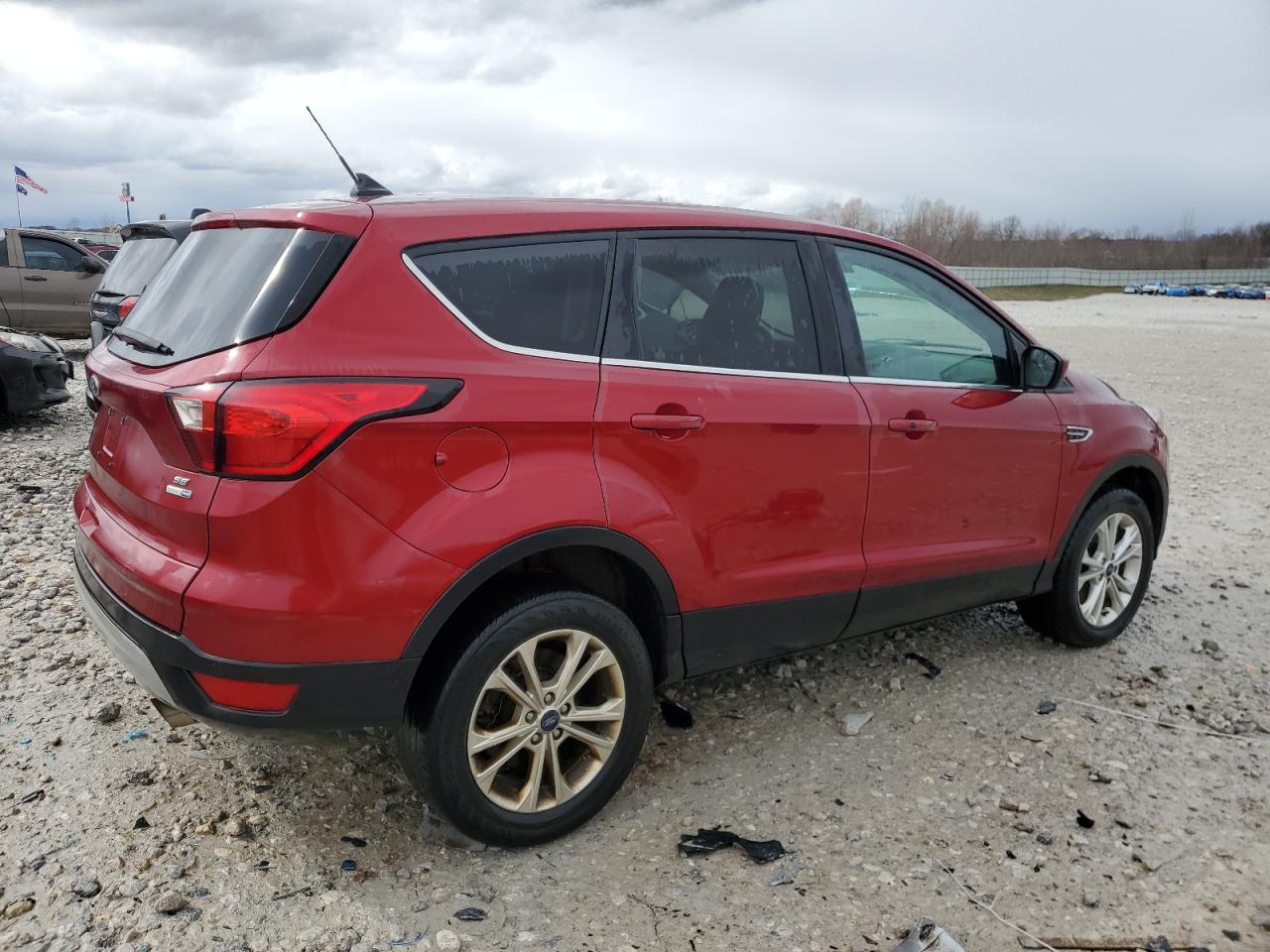 Photo 2 VIN: 1FMCU9G98KUB83553 - FORD ESCAPE 