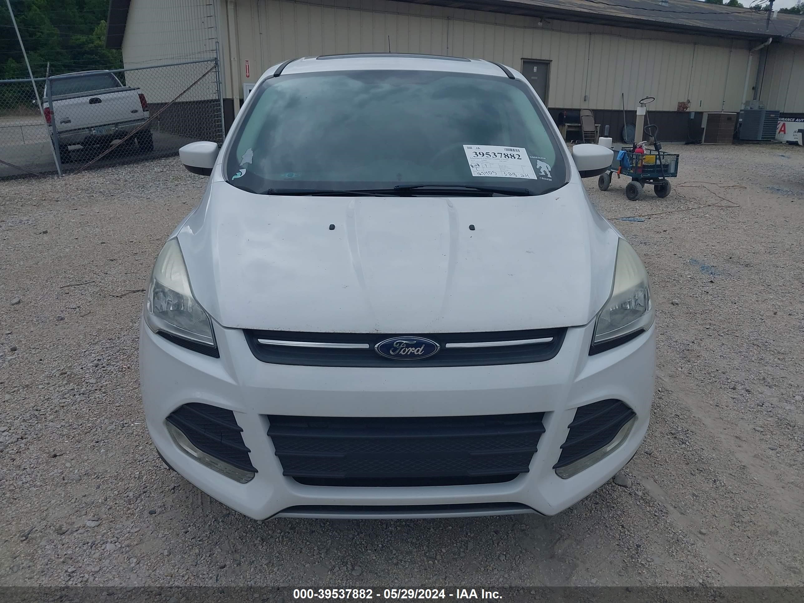 Photo 5 VIN: 1FMCU9G99FUA18679 - FORD ESCAPE 