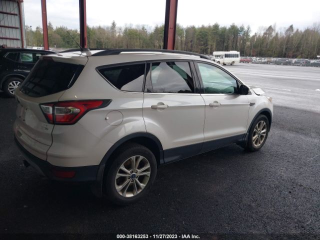 Photo 3 VIN: 1FMCU9G99HUA85348 - FORD ESCAPE 