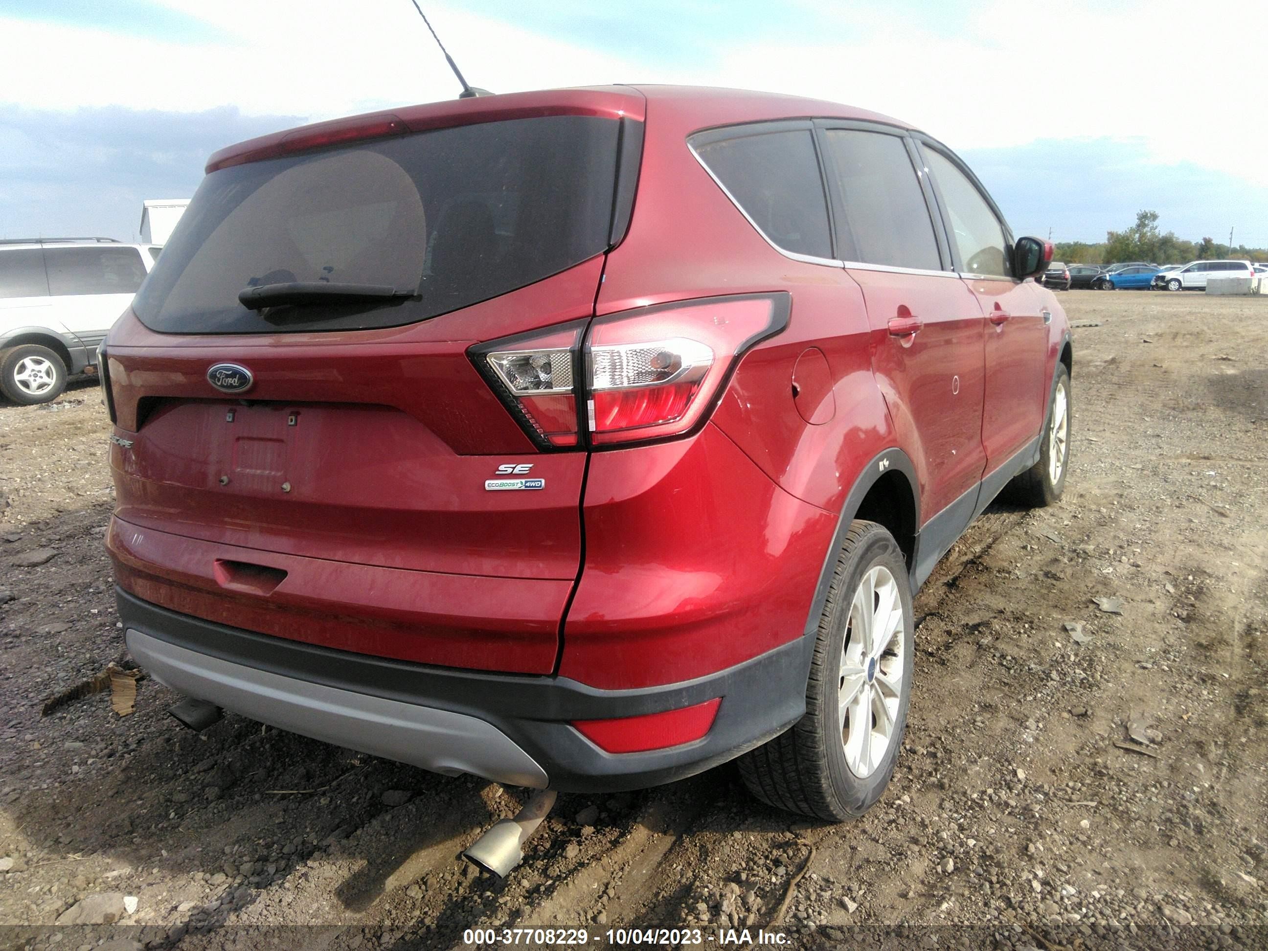 Photo 3 VIN: 1FMCU9G99HUE88472 - FORD ESCAPE 