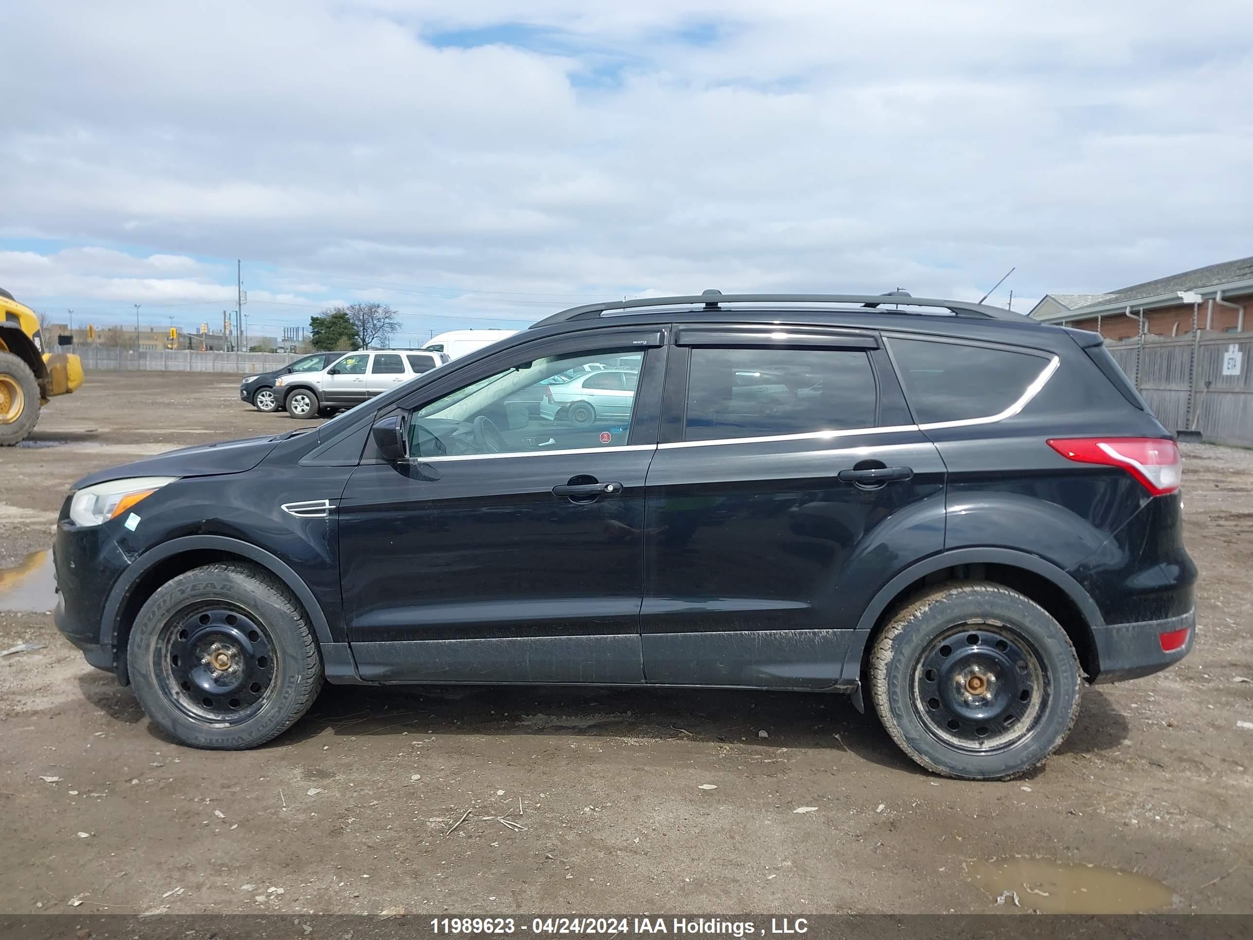 Photo 14 VIN: 1FMCU9G9XDUB73187 - FORD ESCAPE 