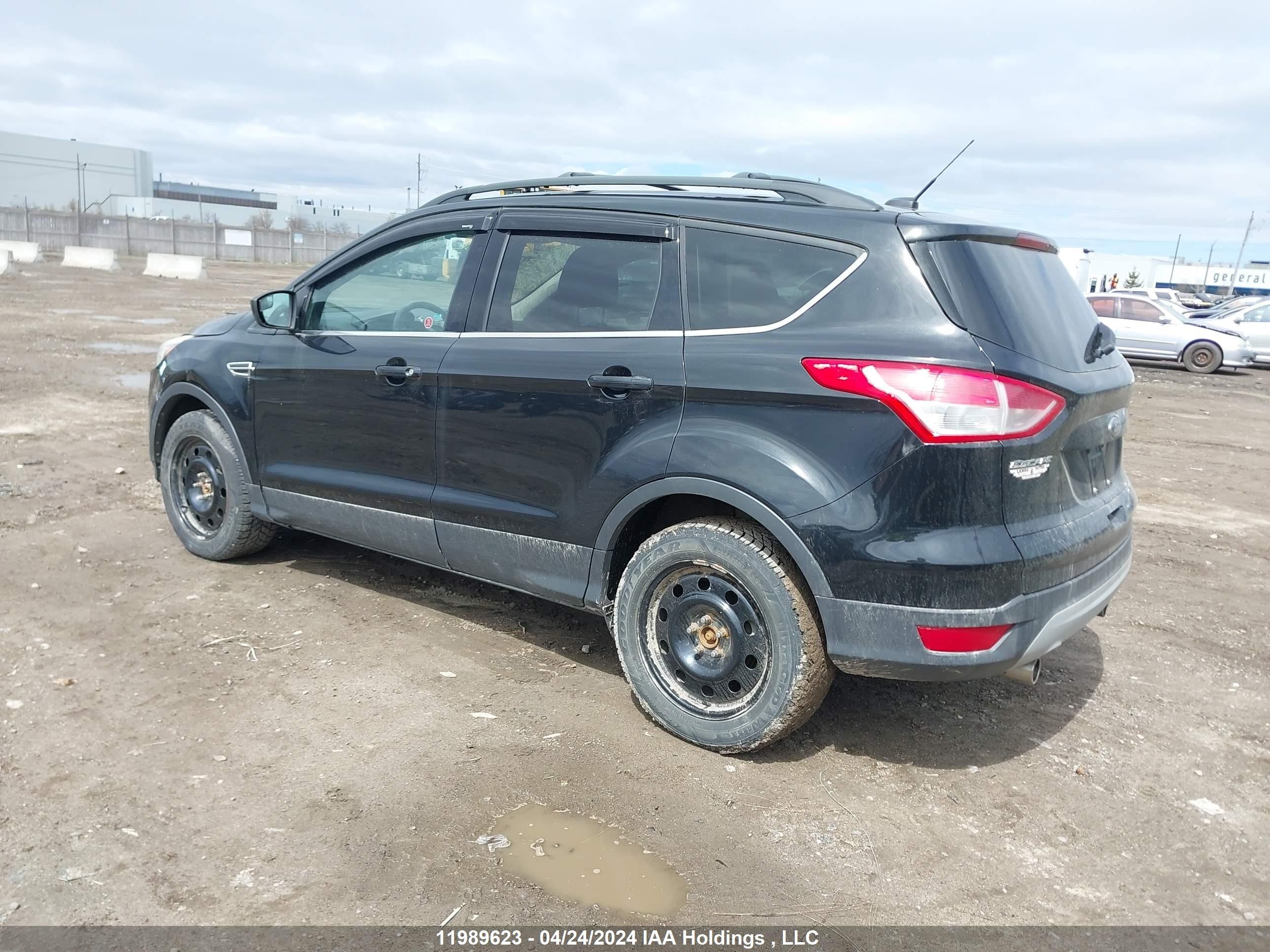 Photo 2 VIN: 1FMCU9G9XDUB73187 - FORD ESCAPE 