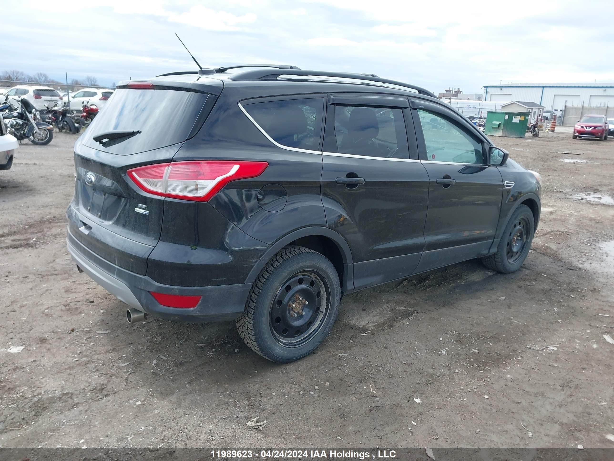 Photo 3 VIN: 1FMCU9G9XDUB73187 - FORD ESCAPE 