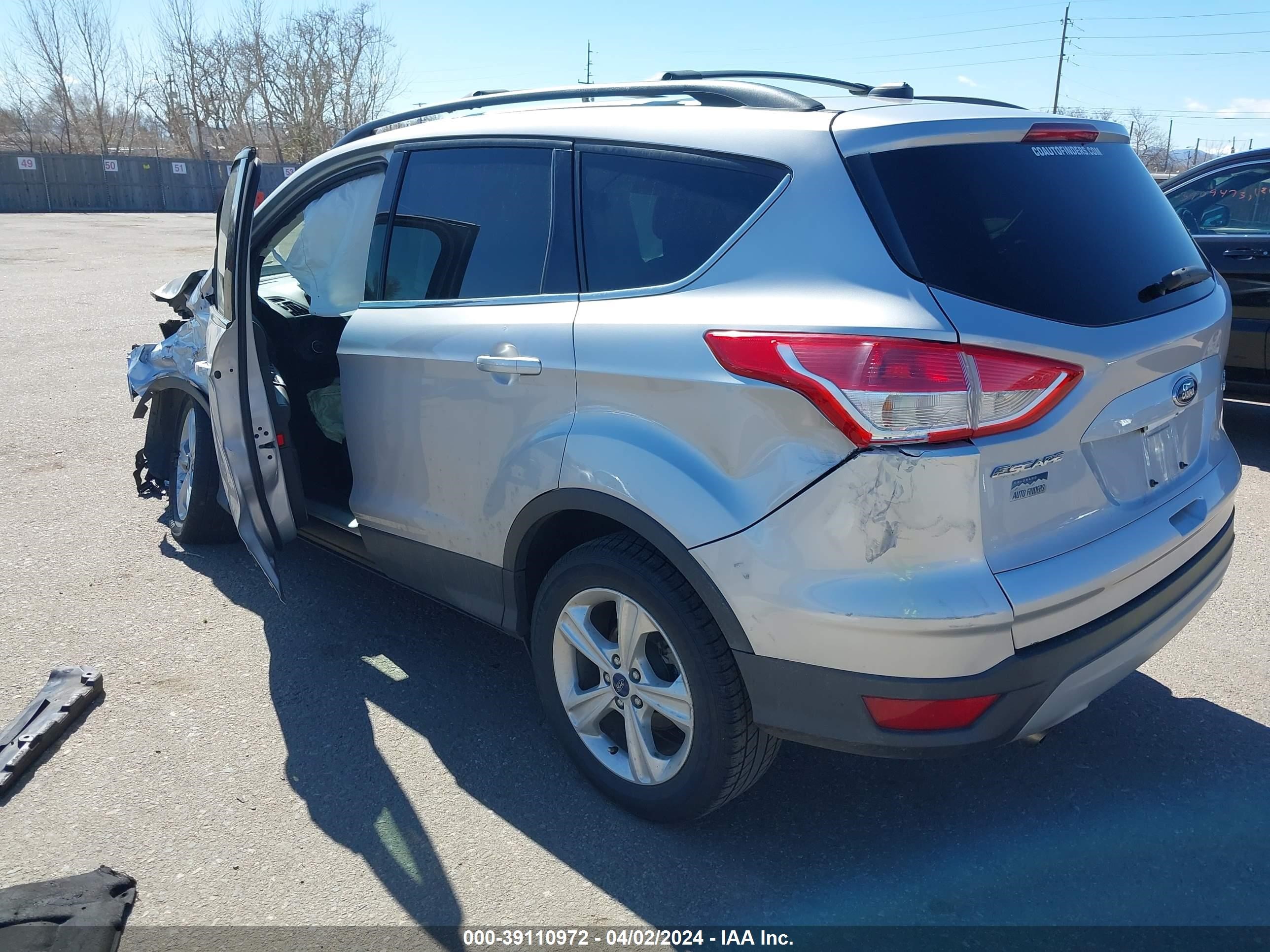 Photo 2 VIN: 1FMCU9G9XDUD42222 - FORD ESCAPE 