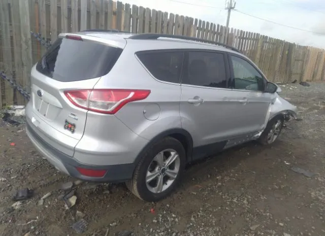 Photo 3 VIN: 1FMCU9G9XEUD76436 - FORD ESCAPE 