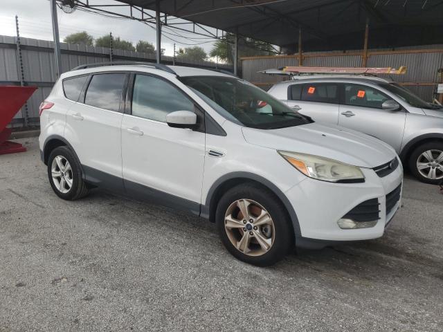 Photo 3 VIN: 1FMCU9G9XEUE28373 - FORD ESCAPE SE 