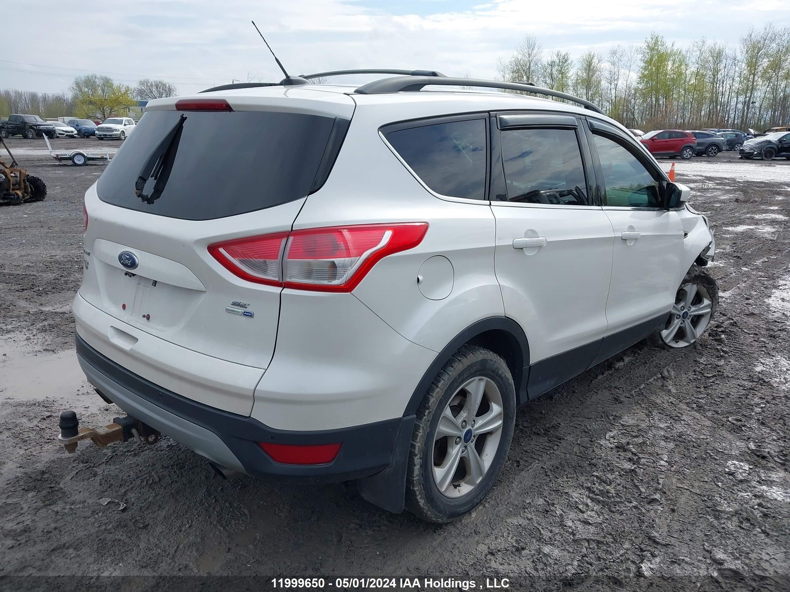 Photo 3 VIN: 1FMCU9G9XGUC63881 - FORD ESCAPE 