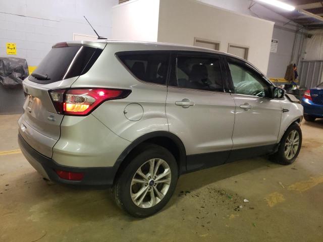 Photo 2 VIN: 1FMCU9G9XHUD29685 - FORD ESCAPE SE 