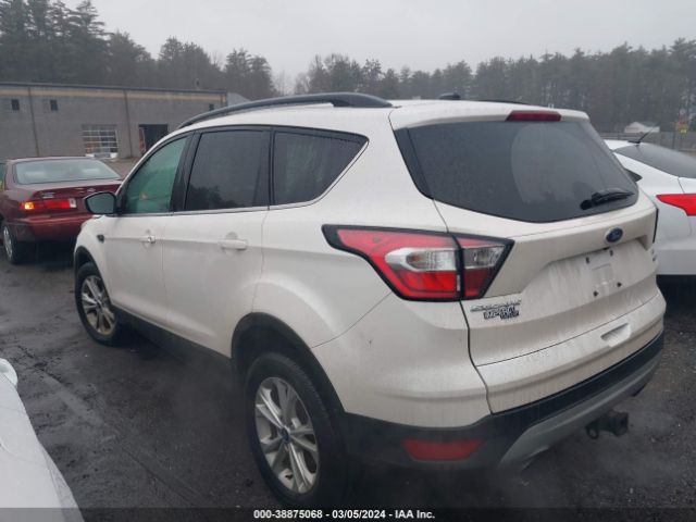 Photo 2 VIN: 1FMCU9G9XHUD98814 - FORD ESCAPE 