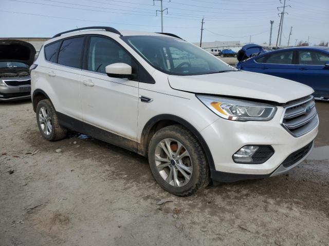 Photo 3 VIN: 1FMCU9G9XHUF04288 - FORD ESCAPE SE 