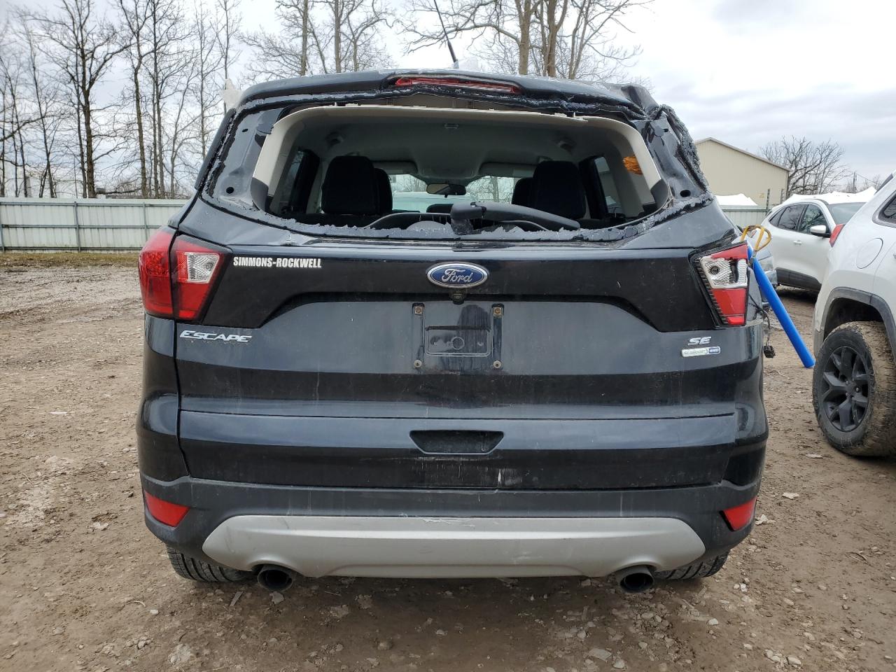 Photo 5 VIN: 1FMCU9G9XKUC08484 - FORD ESCAPE SE 