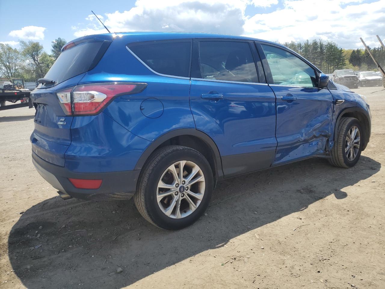 Photo 2 VIN: 1FMCU9GD0HUA20733 - FORD ESCAPE 