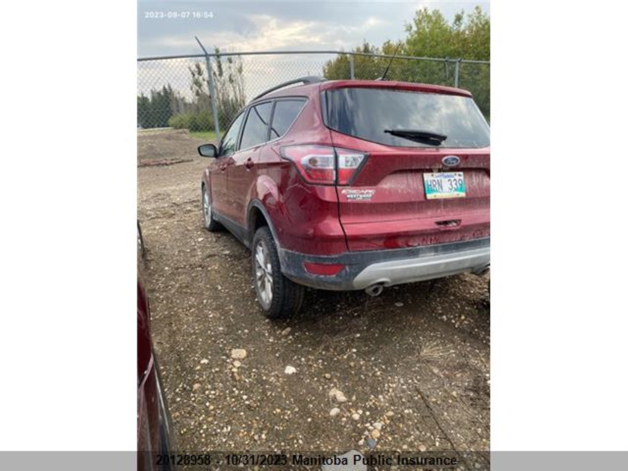 Photo 3 VIN: 1FMCU9GD0HUA34504 - FORD ESCAPE 