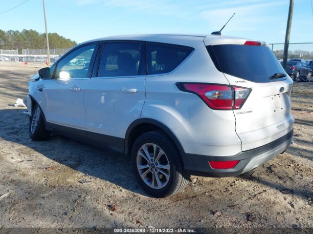 Photo 2 VIN: 1FMCU9GD0HUA39881 - FORD ESCAPE 