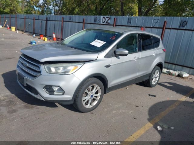 Photo 1 VIN: 1FMCU9GD0HUB05670 - FORD ESCAPE 