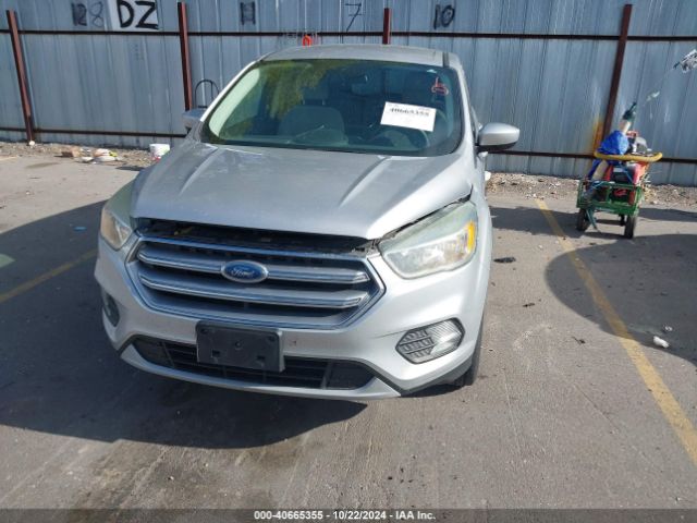 Photo 5 VIN: 1FMCU9GD0HUB05670 - FORD ESCAPE 