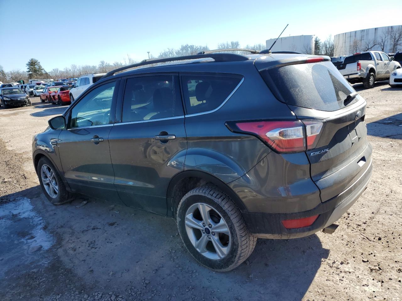 Photo 1 VIN: 1FMCU9GD0HUD17064 - FORD ESCAPE 