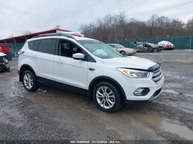 Photo 0 VIN: 1FMCU9GD0JUA62275 - FORD ESCAPE 