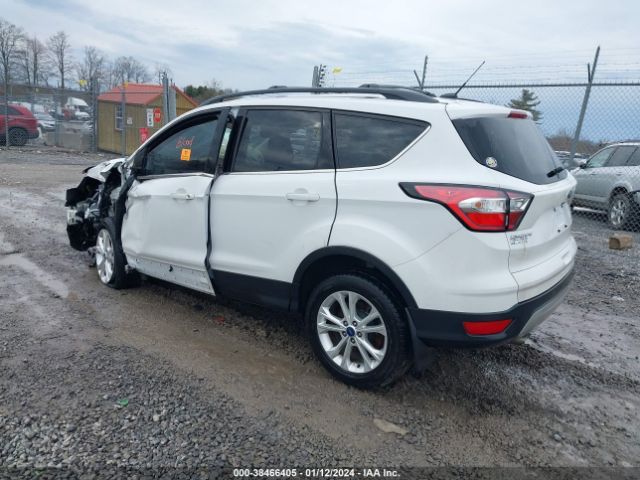 Photo 2 VIN: 1FMCU9GD0JUA62275 - FORD ESCAPE 