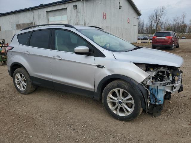 Photo 3 VIN: 1FMCU9GD0JUB46404 - FORD ESCAPE SE 