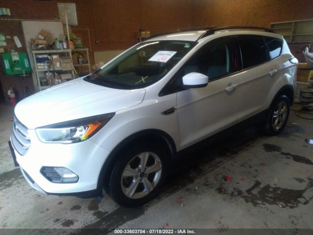 Photo 1 VIN: 1FMCU9GD0JUC75713 - FORD ESCAPE 