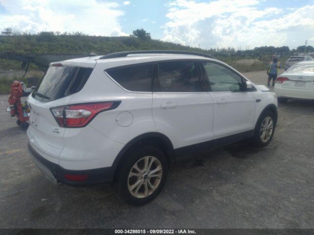 Photo 3 VIN: 1FMCU9GD0JUD47459 - FORD ESCAPE 