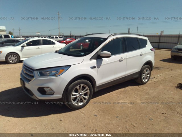 Photo 1 VIN: 1FMCU9GD0JUD58929 - FORD ESCAPE 