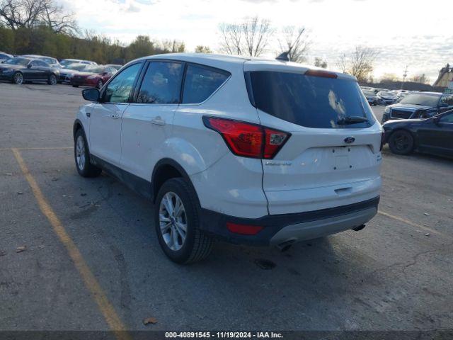 Photo 2 VIN: 1FMCU9GD0KUB11055 - FORD ESCAPE 