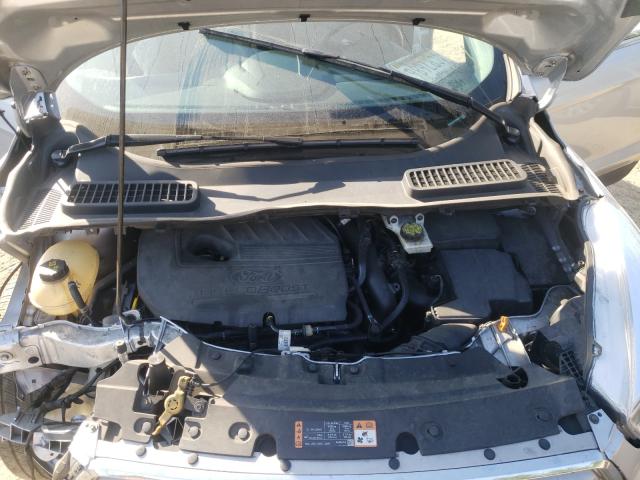 Photo 6 VIN: 1FMCU9GD1HUB49791 - FORD ESCAPE SE 