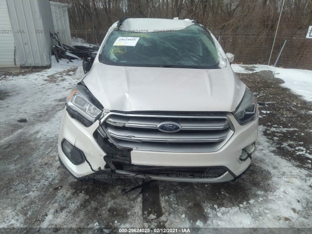 Photo 5 VIN: 1FMCU9GD1HUD57539 - FORD ESCAPE 