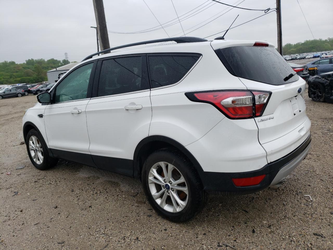 Photo 1 VIN: 1FMCU9GD1JUA05194 - FORD ESCAPE 