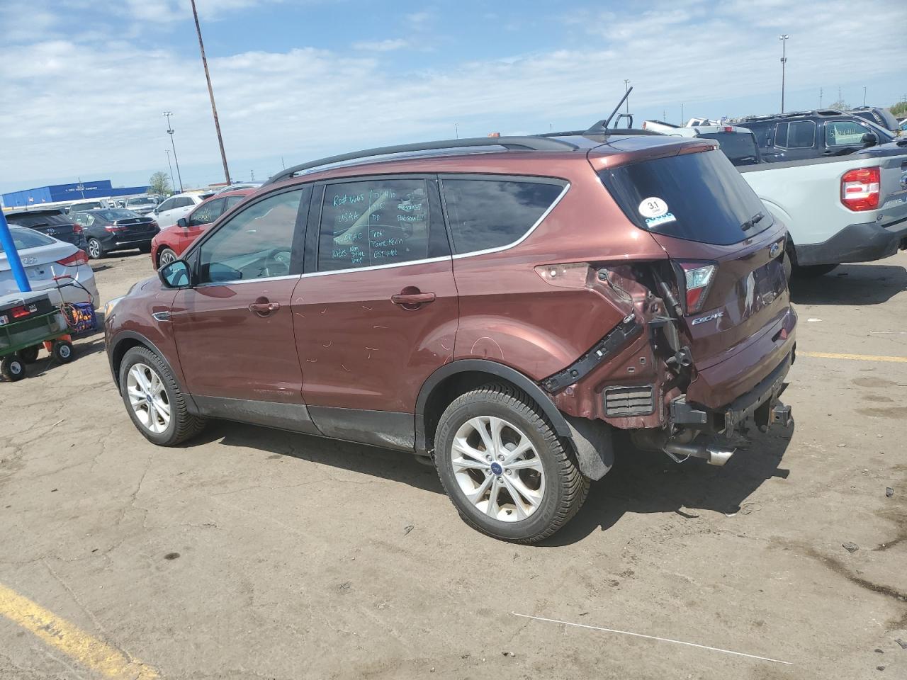 Photo 1 VIN: 1FMCU9GD1JUB41549 - FORD ESCAPE 