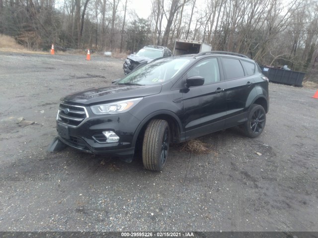 Photo 1 VIN: 1FMCU9GD1JUB98057 - FORD ESCAPE 