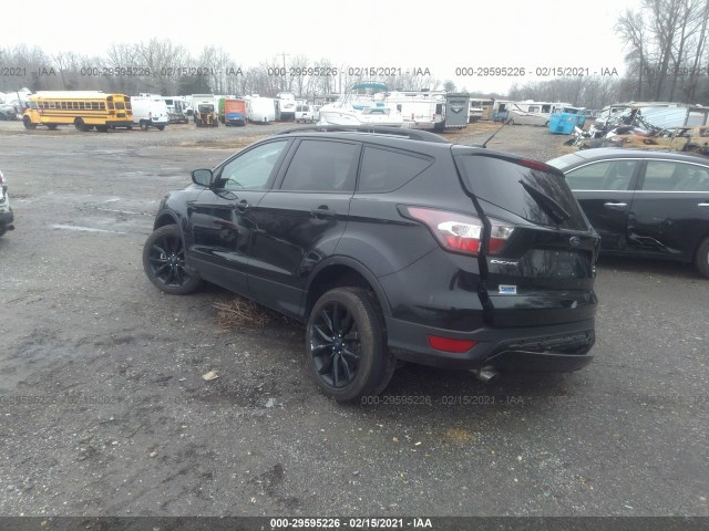 Photo 2 VIN: 1FMCU9GD1JUB98057 - FORD ESCAPE 