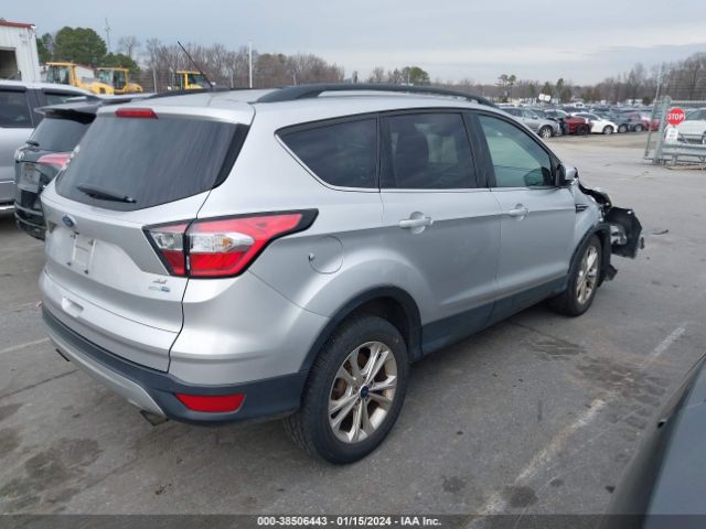 Photo 3 VIN: 1FMCU9GD1JUC88664 - FORD ESCAPE 