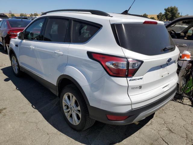 Photo 1 VIN: 1FMCU9GD1JUD39063 - FORD ESCAPE 