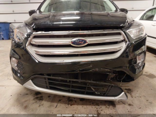 Photo 5 VIN: 1FMCU9GD1JUD50693 - FORD ESCAPE 