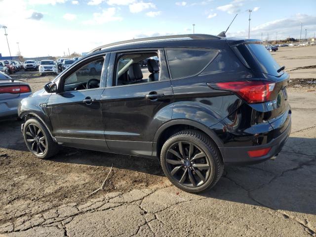 Photo 1 VIN: 1FMCU9GD1KUA17119 - FORD ESCAPE SE 