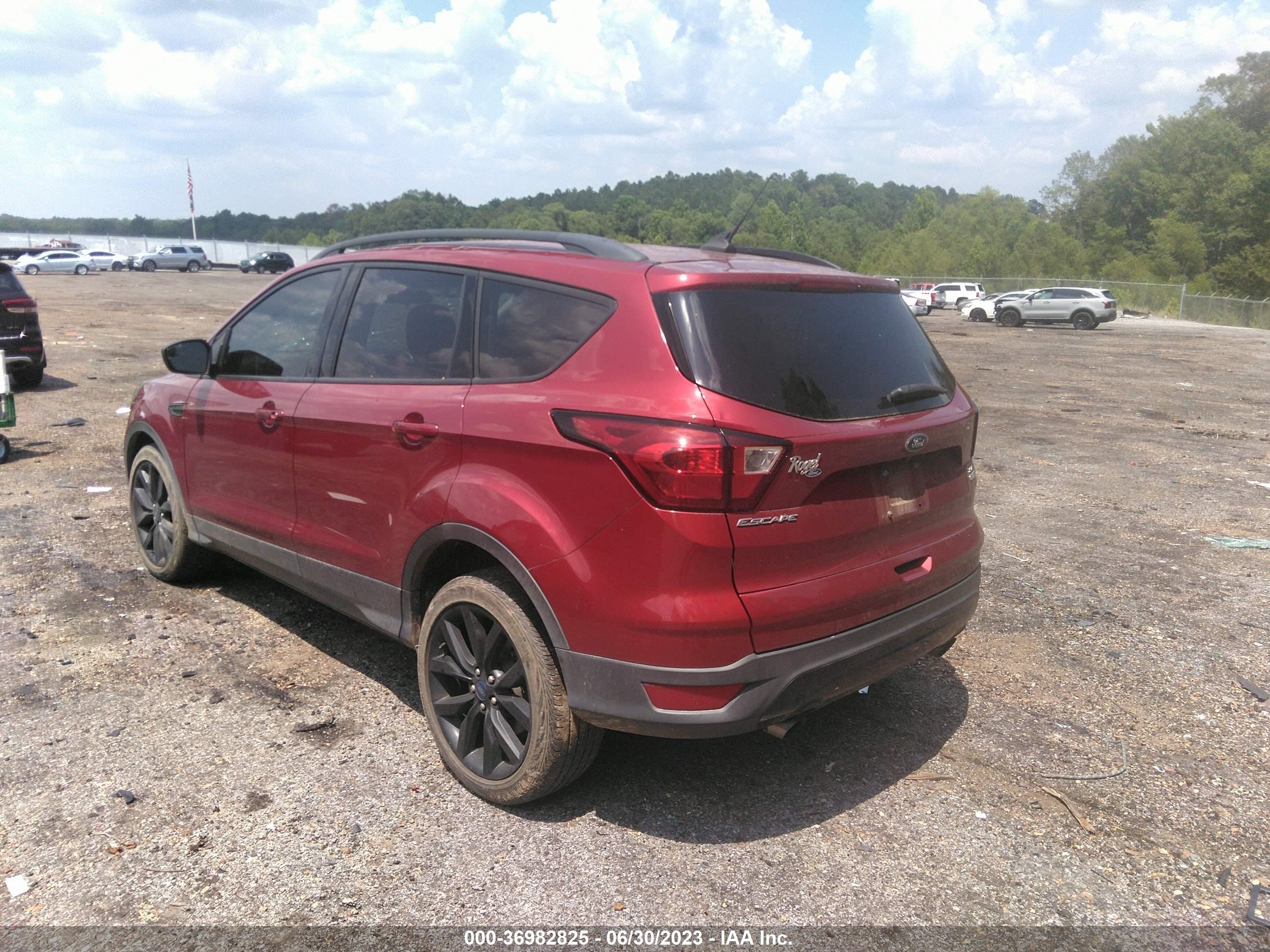 Photo 2 VIN: 1FMCU9GD1KUA89552 - FORD ESCAPE 