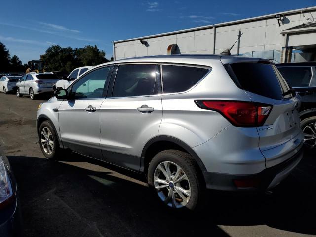 Photo 1 VIN: 1FMCU9GD1KUB18421 - FORD ESCAPE SE 