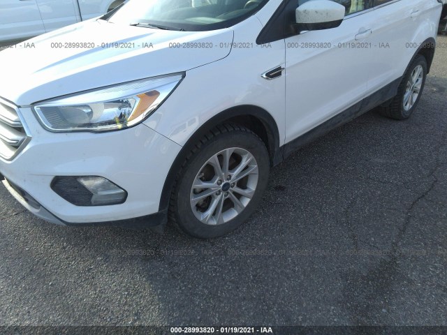 Photo 4 VIN: 1FMCU9GD2HUA62790 - FORD ESCAPE 