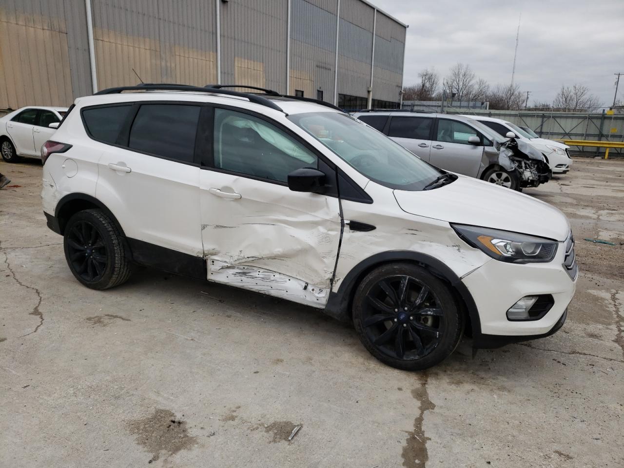 Photo 3 VIN: 1FMCU9GD2HUA91397 - FORD ESCAPE 